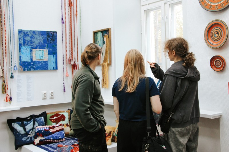 Лидерами акции "Веди родителей в музей, театр, концертный зал" в Коми стали музыкальная школа, галерея и театр