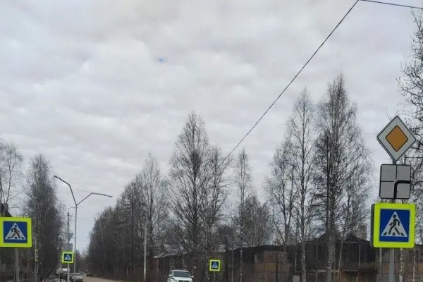 В Сосногорске мотоциклист без прав и шлема врезался в ограждение и попал в больницу