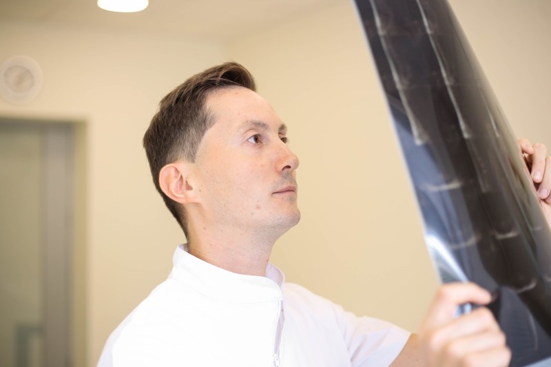 История пациента: как врач "Института движения" без операций вылечил 9-миллиметровую грыжу