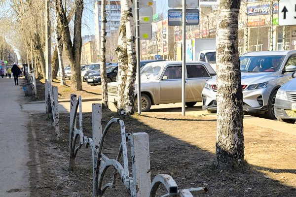 На Коммунистической в Сыктывкаре уберут километр старых ограждений
