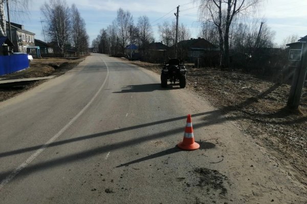 В Усть-Вымском районе нетрезвый водитель без прав опрокинулся на квадроцикле и получил переломы