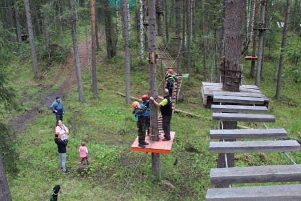 ЛУКОЙЛ поддержал создание тактильной тропы здоровья


