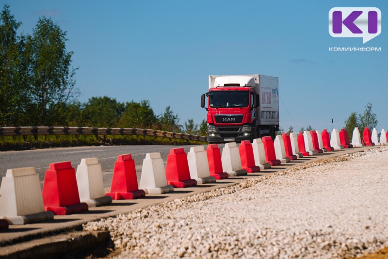 Авито: самой востребованной профессией в сфере перевозок в СЗФО стал водитель-дальнобойщик