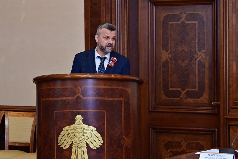 В Сыктывкаре 9 мая запустят проект народного караоке "Голос Победы": любой житель и гость столицы сможет спеть песни военных лет
