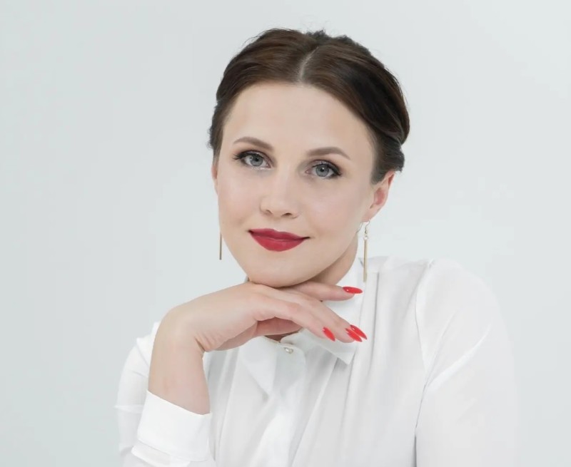 Директор школы Юлия Нацмер: "Я держу равнение на Ростислава Гольдштейна!"