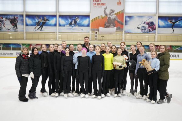 Фигурист Александр Смирнов дал мастер-класс юным спортсменам Ухты в рамках проекта 