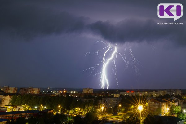 Грозы и сочный закат: тёплый атмосферный фронт вытесняет арктический холод из Коми 