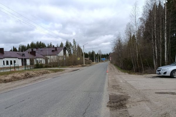 В Сыктывкаре водитель сбил пешехода на обочине при обгоне
