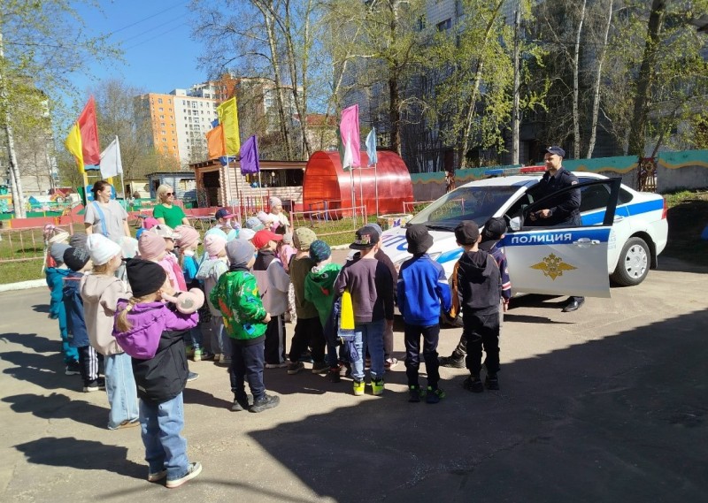 Госавтоинспекция Сыктывкара проводит профилактическое мероприятие "Внимание, дети!"