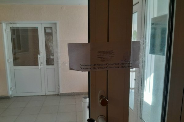 Дизентерия в меню: приставы закрыли кафе в Сыктывкаре