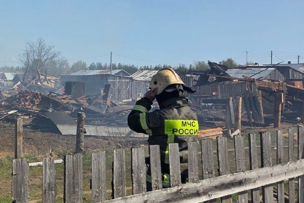В Озъяге Усть-Куломского района сгорел многоквартирный жилой дом 