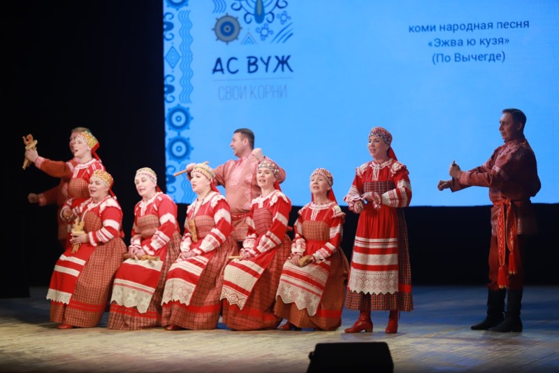 В Национальном театре Коми подвели итоги проектов "Ас вуж" и "Театр. Город. Школа"