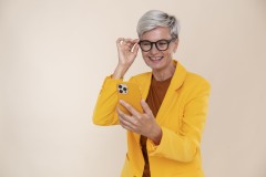 Женщины стали чаще искать яркие впечатления перед 8 марта