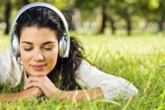 Слушать музыку онлайн доступно каждому